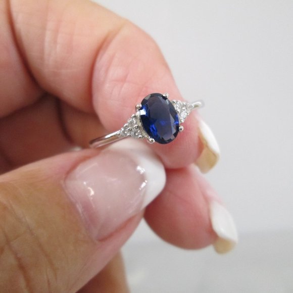 Gorgeous Blue Sapphire w/Simulated Diamonds>925 Sterling Silver Ring,Sapphire - Picture 5 of 5